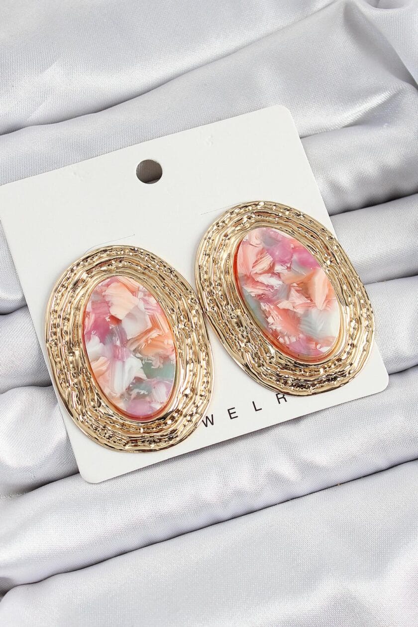 "Pembe sedef mermer desenli, gold kaplama oval vintage kadın küpe"